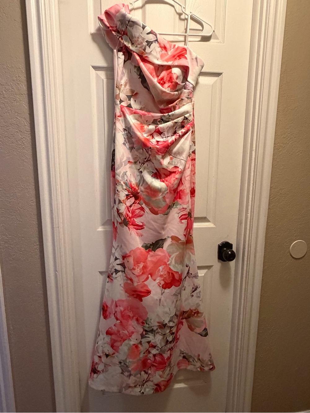 Eliza J Pink Floral Off-Shoulder mermaid gown - Picture 7 of 12